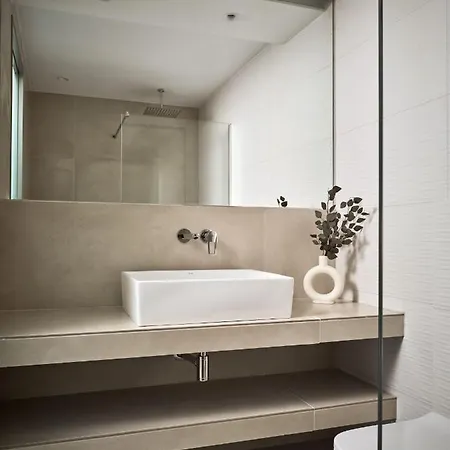 Apartmán The Sall Complex B - Iconic Sea Views, By Zantewize