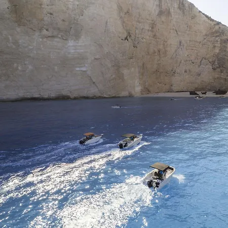 아파트 The Sall Complex B - Iconic Sea Views, By Zantewize *