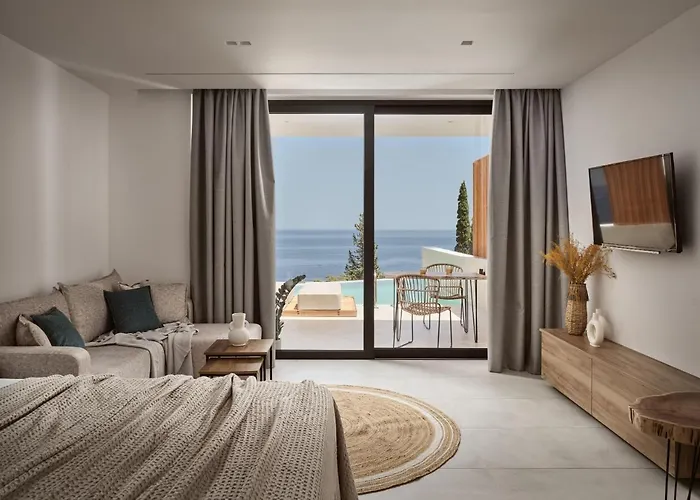 The Sall Complex B - Iconic Sea Views, By Zantewize Apartment
