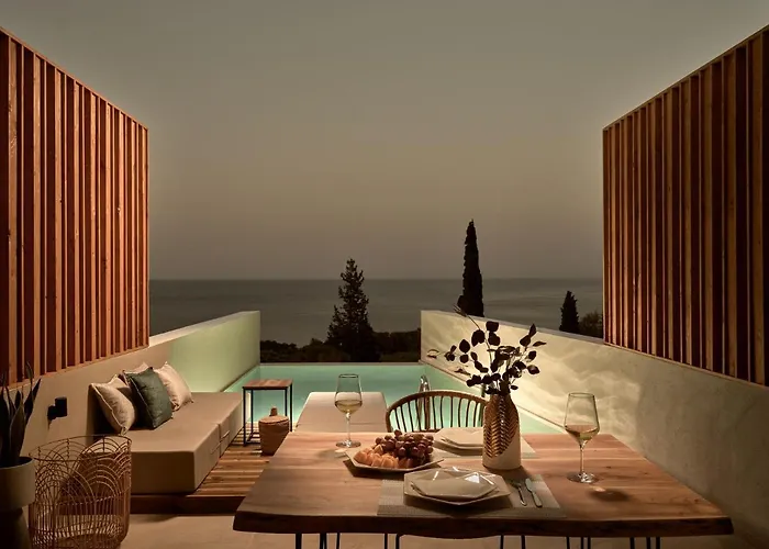 Apartment The Sall Complex B - Iconic Sea Views, By Zantewize